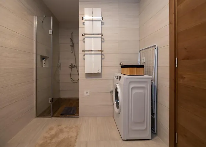 Luxury Number 5 Apartament *